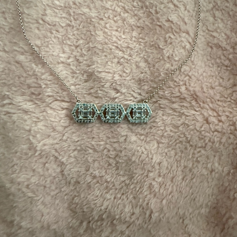 Elegant Silver Hexagon Necklace